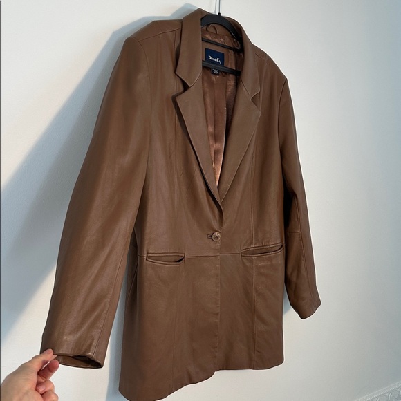 Vintage Brown Leather Blazer - Picture 9 of 10